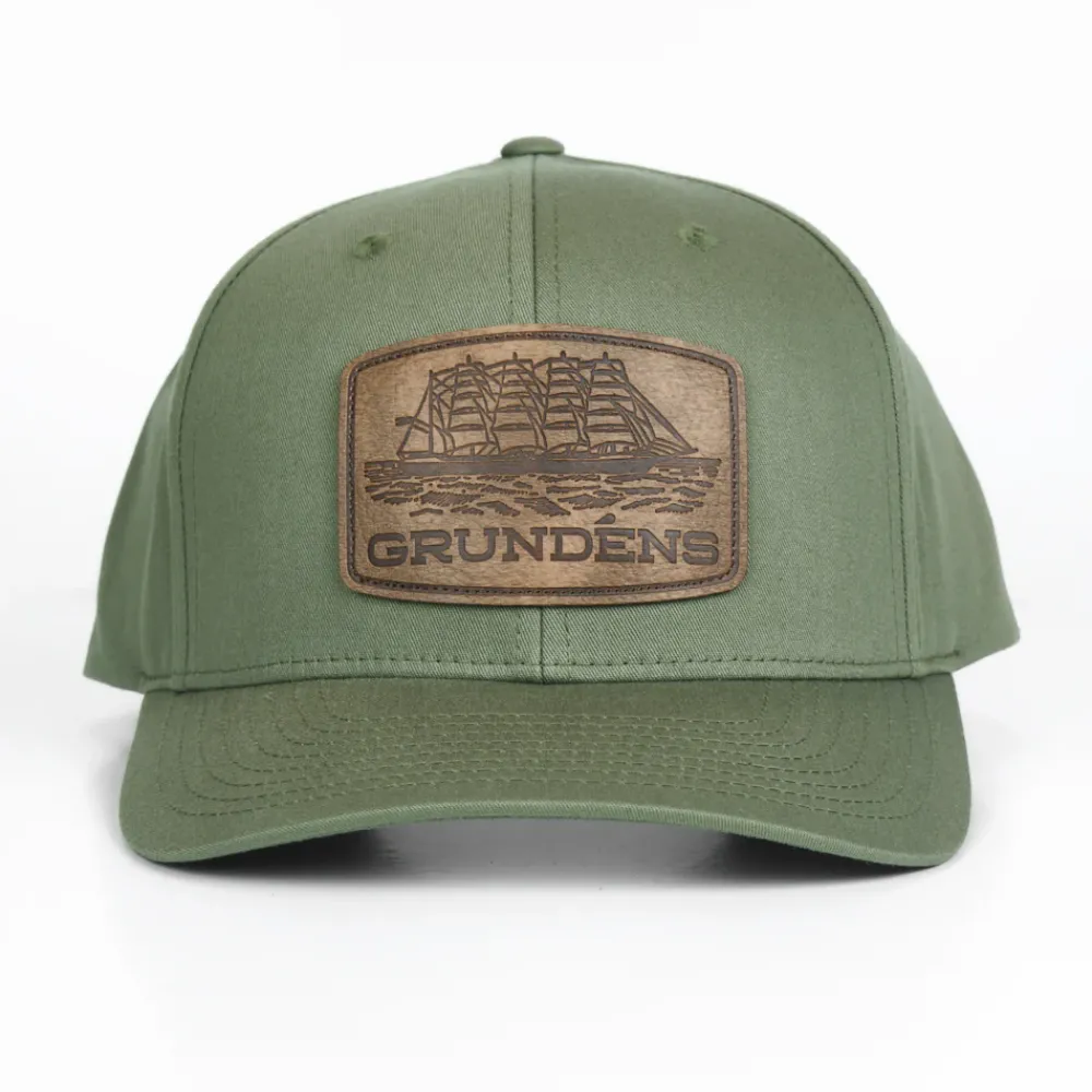Sale Tall Ship Trucker 312 Men Hats